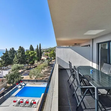 Apartmán 2 Bedroom Lovely In Seget Donji *