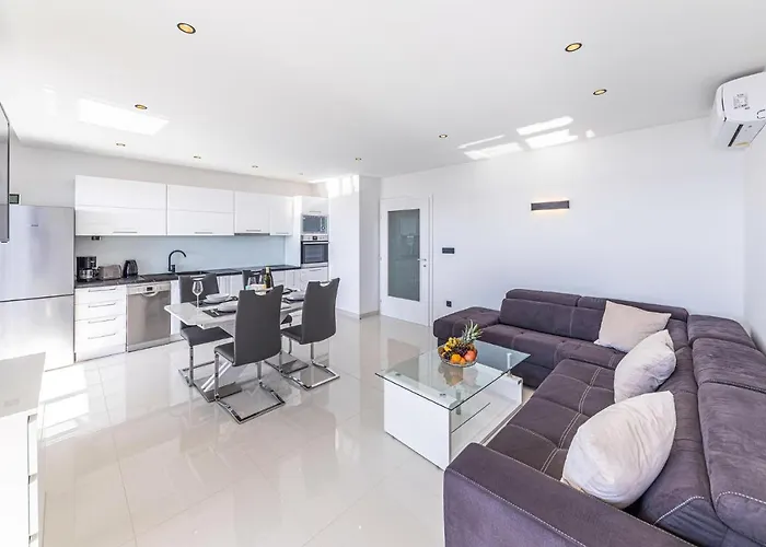 In Seget Donji Apartment
